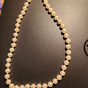 White pearl necklace